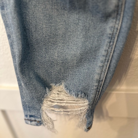 American Eagle Stretch Distressed Jeans Women's Size 6 - Picture 6 of 16